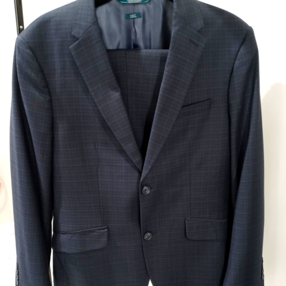 Perry Ellis Tux
